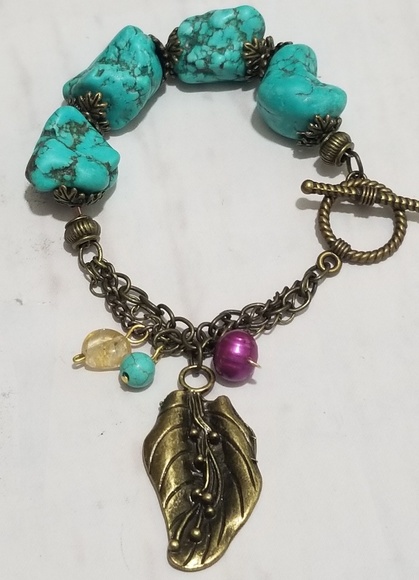 Handcrafted beaded bracelet - Picture 7 of 8